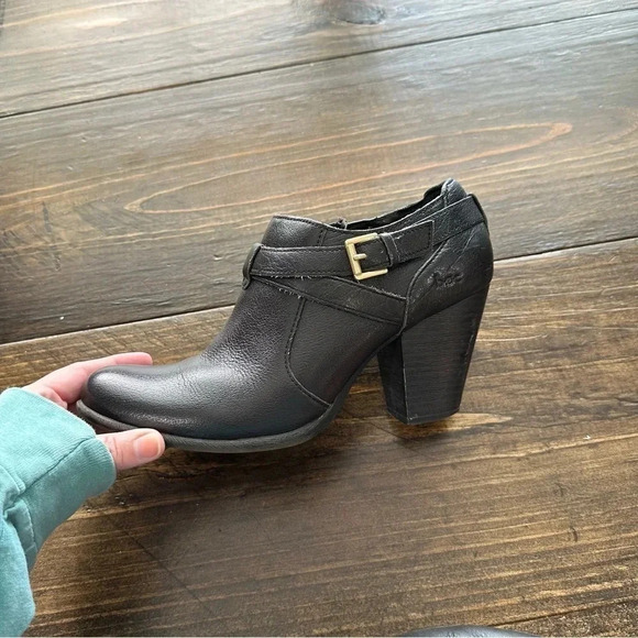 BOC Born Concepts Black Leather Block Heel Zip-Up Ankle Boots Size 9M GUC - Picture 7 of 13